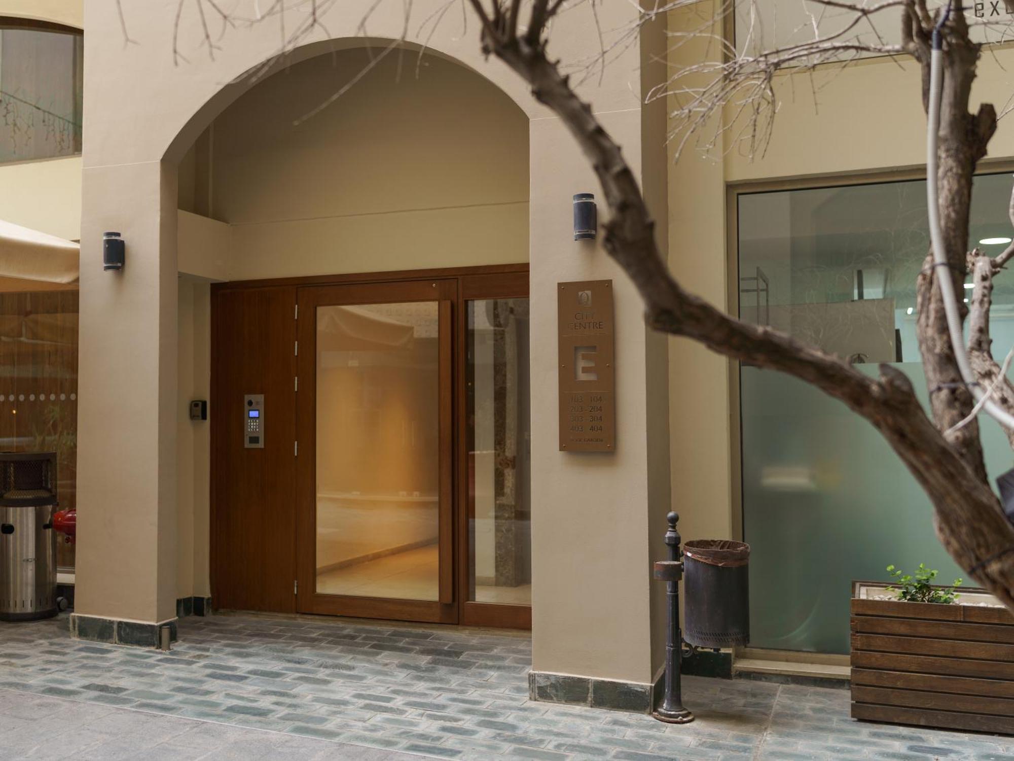 Halcyon Central Apartment Ларнака Екстер'єр фото