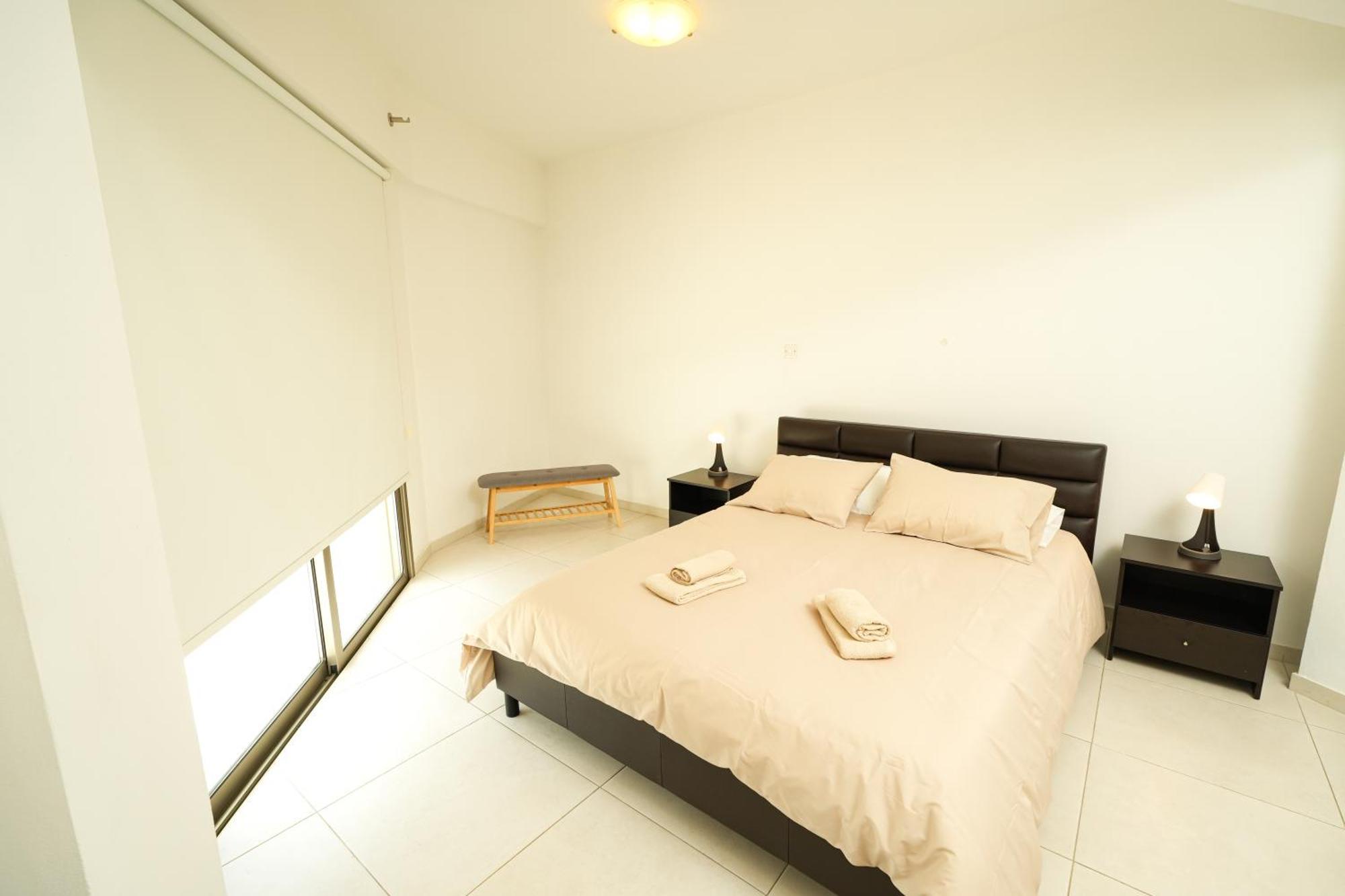Halcyon Central Apartment Ларнака Екстер'єр фото